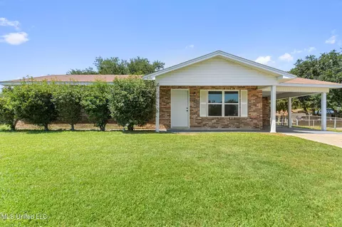 312 Springdale Cir, D'iberville, MS 39540