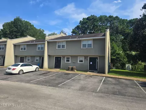 1625 Martin Bluff Rd #86, Gautier, MS 39553