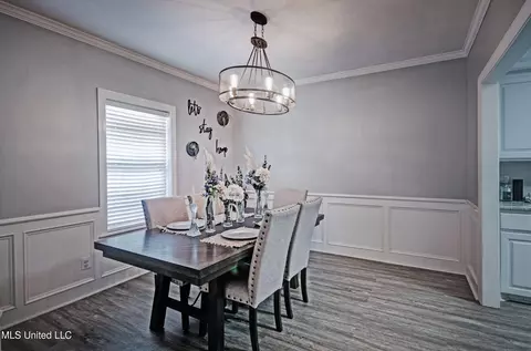 Dining - 220 Cherry Dr, Brandon, MS 39042 photo 1 of 2