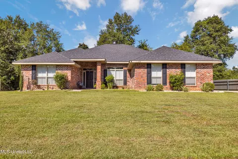 16123 Brookfield Dr, Gulfport, MS 39503
