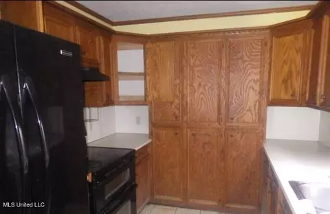 Kitchen - 366 Taylor Loop Rd, Morton, MS 39117 photo 1 of 1