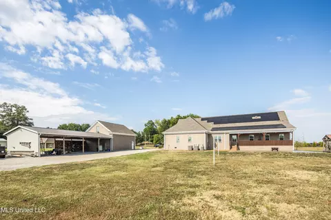 Exterior - 1778 Sunset Farms Dr, Hernando, MS 38632 photo 8 of 12