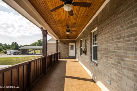 Exterior - 1778 Sunset Farms Dr, Hernando, MS 38632 photo 5 of 12