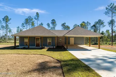 525 Shirley Sanford Rd, Seminary, MS 39479
