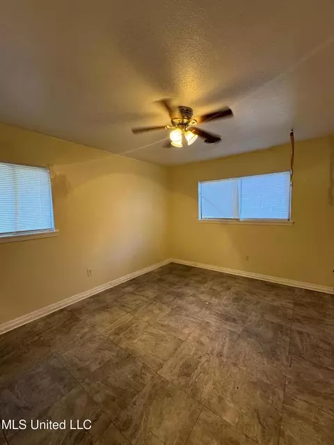 Bedroom - 237 Queen Anne Ln, Jackson, MS 39209 photo 3 of 3