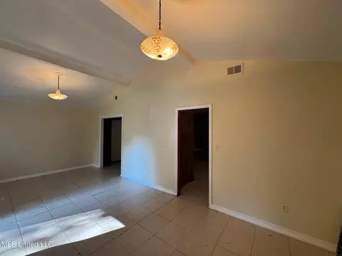 Other - 237 Queen Anne Ln, Jackson, MS 39209 photo 1 of 2