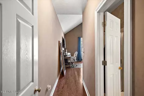 Entry Way - 5980 Baxter Dr, Jackson, MS 39211 photo 3 of 3