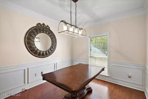 Dining - 5980 Baxter Dr, Jackson, MS 39211 photo 1 of 2