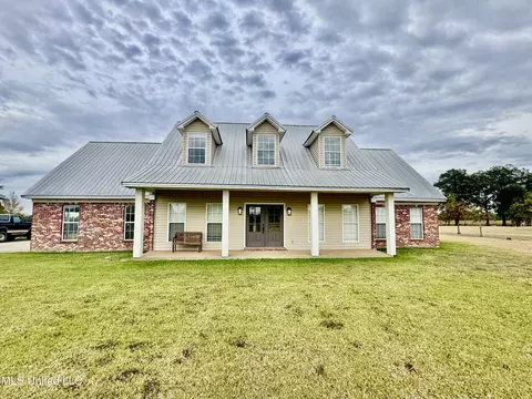64 Horseshoe Dr, Merigold, MS 38759