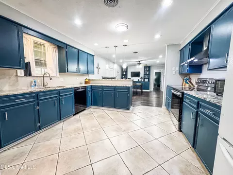 35 Pecan Way, Natchez, MS 39120 photo 8