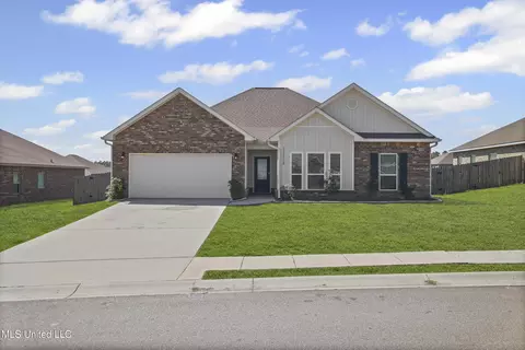 15224 Windmill Ridge Pkwy, D'iberville, MS 39540