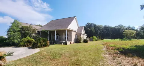 224 Clarence Ave, Pass Christian, MS 39571