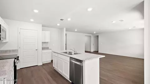 Other - 229 Raulston Dr, Byram, MS 39272 photo 5 of 12
