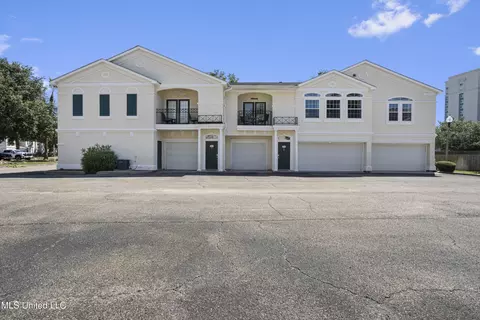 2252 Beach Dr # 2604, Gulfport, MS 39507