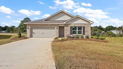 313 Cedar Crest Dr, Pearl, MS 39208
