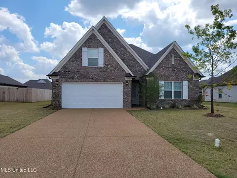 Exterior - 2263 Dela Dr, Southaven, MS 38672 photo 1 of 6