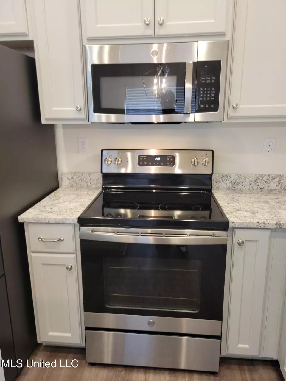 Kitchen - 2263 Dela Dr, Southaven, MS 38672 photo 8 of 10