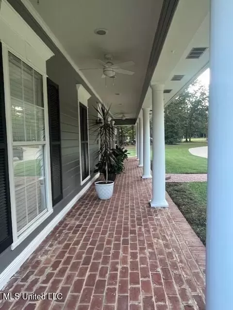 Exterior - 1125 Deerfield Rd, Summit, MS 39666 photo 1 of 9