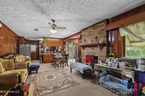 228 E Dinkins St, Canton, MS 39046 photo 14