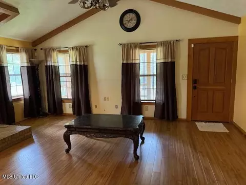 Living - 1024 Sabrina Dr, Summit, MS 39666 photo 4 of 10