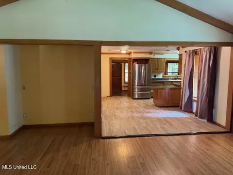 Living - 1024 Sabrina Dr, Summit, MS 39666 photo 8 of 10