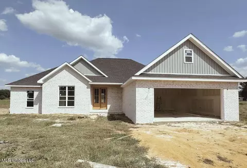 25960 Yellow Bluff Rd, Lucedale, MS 39452
