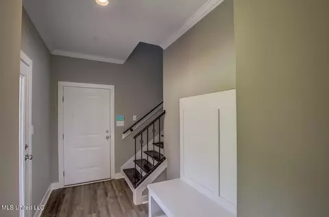 Entry Way - 1634 Tributary Dr, Hernando, MS 38632 photo 1 of 1