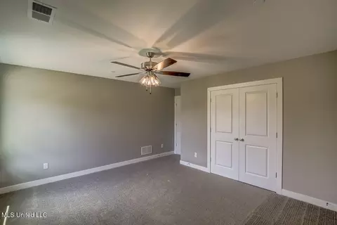 Bedroom - 1634 Tributary Dr, Hernando, MS 38632 photo 5 of 7