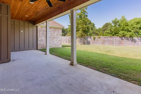 Exterior - 118 Trace Pointe Pl, Clinton, MS 39056 photo 8 of 16