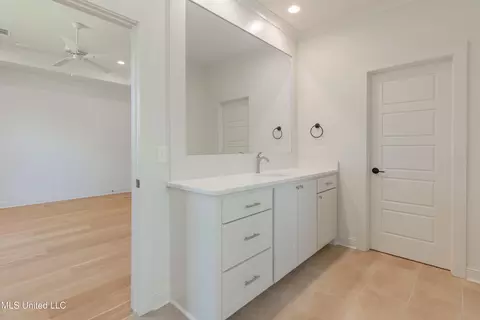 Bath - 118 Trace Pointe Pl, Clinton, MS 39056 photo 2 of 12