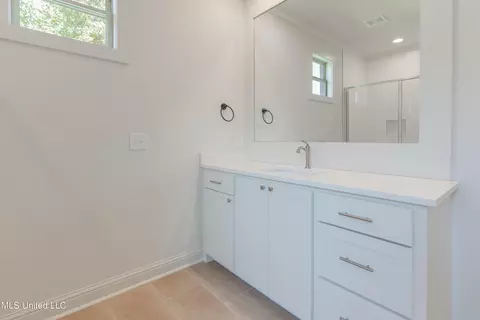 Bath - 118 Trace Pointe Pl, Clinton, MS 39056 photo 5 of 12