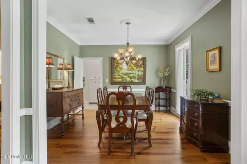Dining - 148 Deertrail Ln, Madison, MS 39110 photo 1 of 4