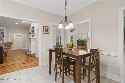 Dining - 148 Deertrail Ln, Madison, MS 39110 photo 4 of 4