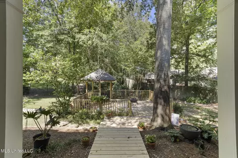 Exterior - 148 Deertrail Ln, Madison, MS 39110 photo 7 of 16