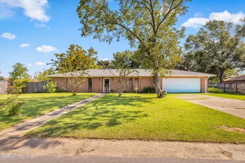 511 Sharp Blvd, Gulfport, MS 39503