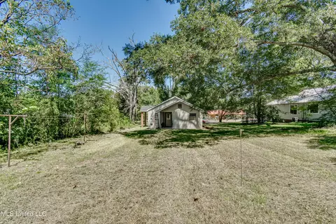 Exterior - 569 Simpson Highway 149, Magee, MS 39111 photo 3 of 3