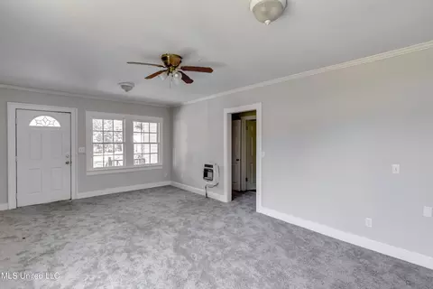Living - 569 Simpson Highway 149, Magee, MS 39111 photo 3 of 3