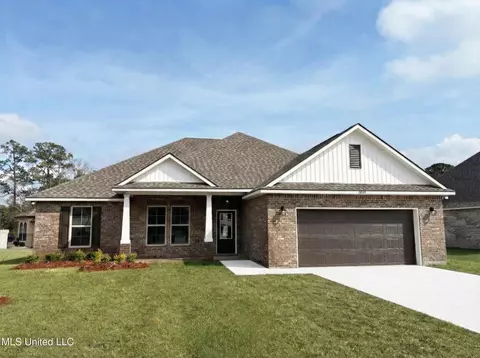 10069 Patrick Dr, Gulfport, MS 39503
