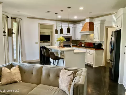 Kitchen - 834 Creston Dr, Byram, MS 39272 photo 5 of 5