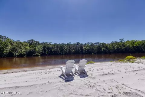 View/Area - 3293 Sandy Bluff Dr, Biloxi, MS 39532 photo 8 of 9
