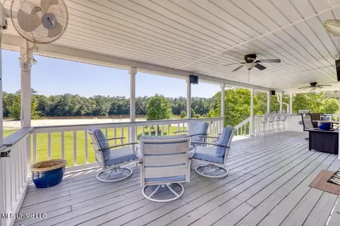 Exterior - 3293 Sandy Bluff Dr, Biloxi, MS 39532 photo 5 of 7