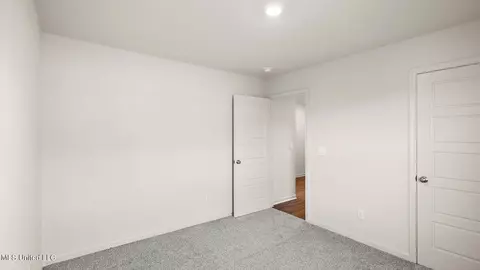 Bedroom - 800 Fairway Ave, Byram, MS 39272 photo 7 of 7