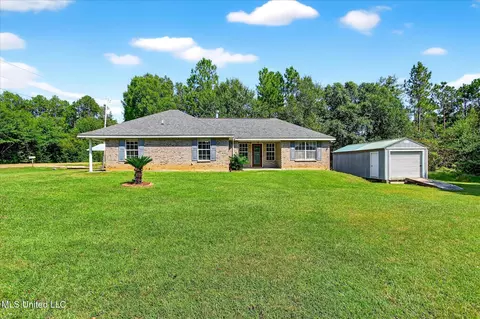 26126 Quail Ridge Cir, Perkinston, MS 39573