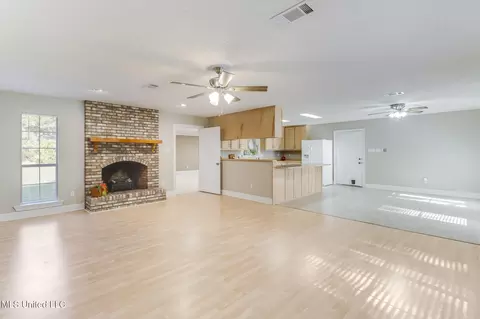 Living - 15819 Peapatch Rd, Biloxi, MS 39532 photo 1 of 5