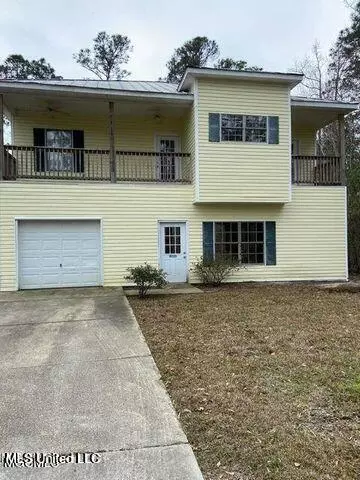 4111 Seventh St, Bay Saint Louis, MS 39520