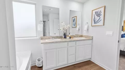 Entry Way - 804 Fairway Ave, Byram, MS 39272 photo 5 of 5