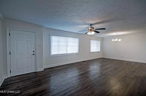 4631 Old Canton Rd, Jackson, MS 39211 photo 3