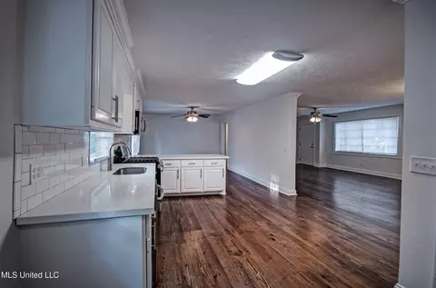 4631 Old Canton Rd, Jackson, MS 39211 photo 8