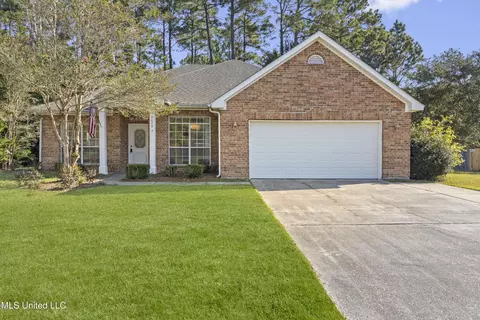 3009 Creekwood Cir, Ocean Springs, MS 39564