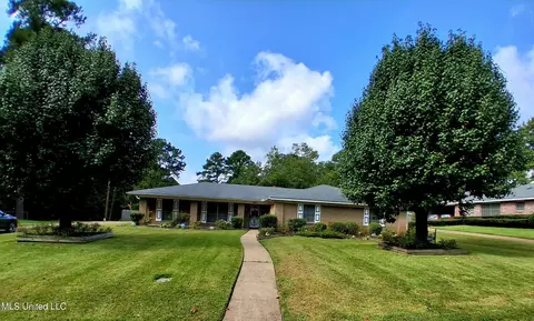 547 Woodson Dr, Jackson, MS 39206